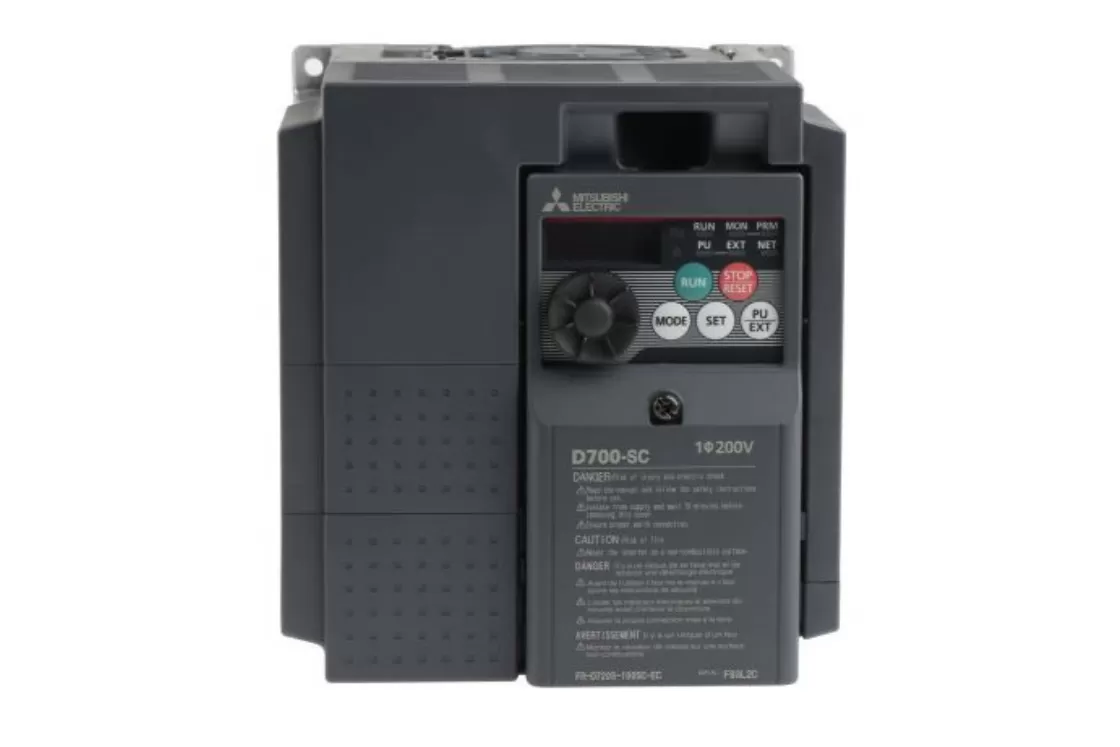 Mitsubishi D700 variable speed drive