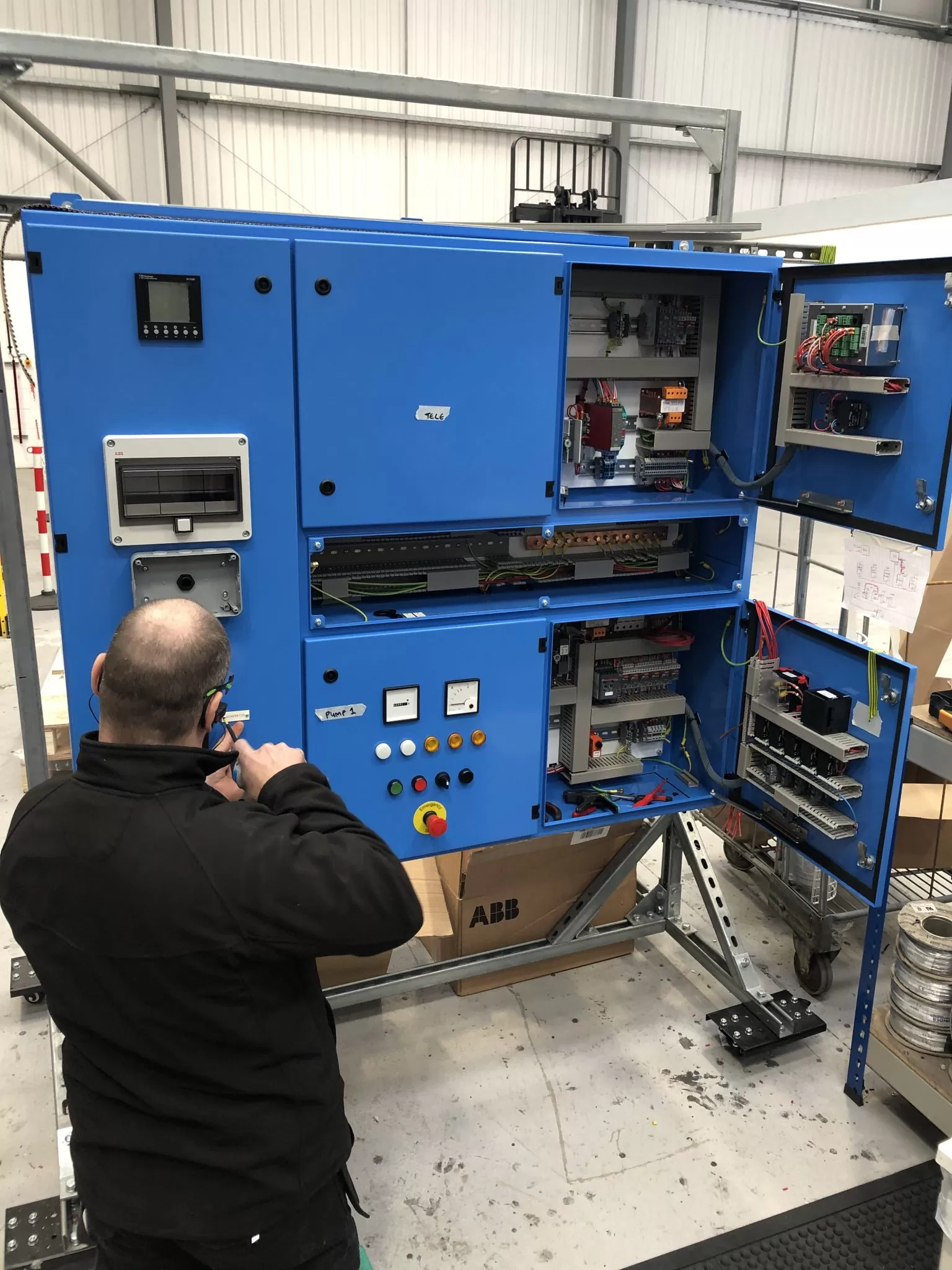 Industrial control panel equipment from Quantum Controls